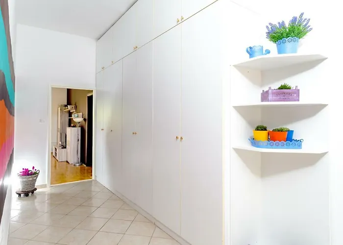 Apartment Yean